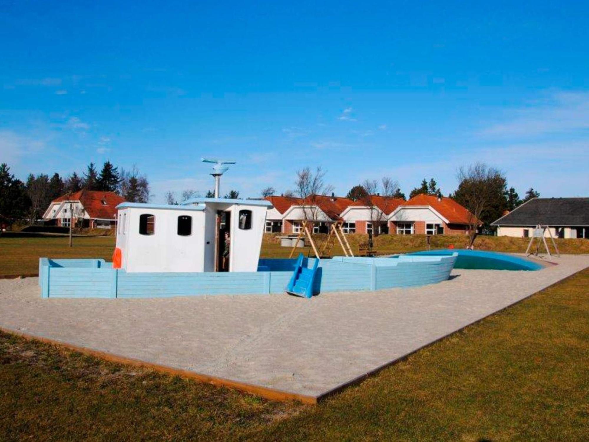 6 Person Holiday Home On A Holiday Park In Bl Vand Blavand Bagian luar foto